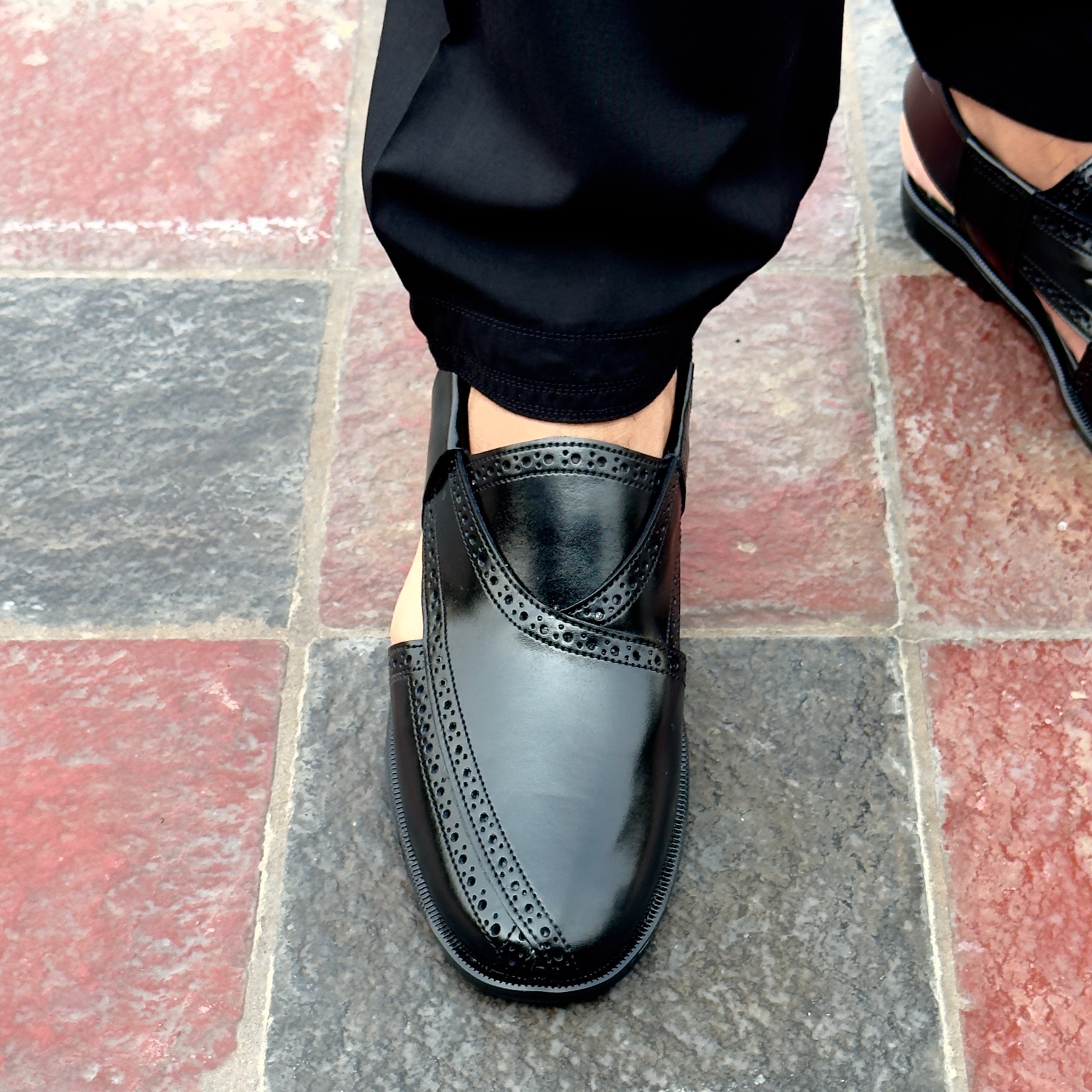 Black leather peshawari sandal